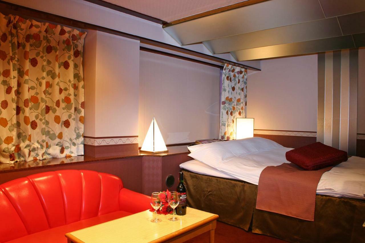 Hotel Chapel Story Sakaihigashi (Adults Only) Sakai  Buitenkant foto